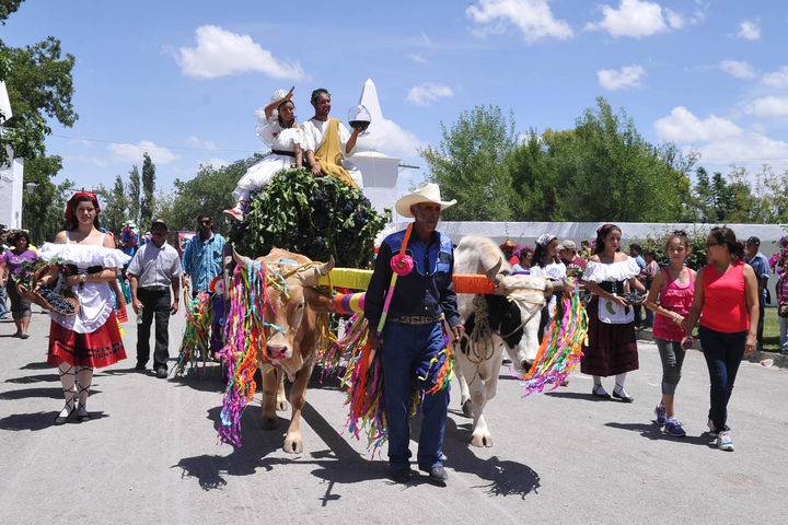 LAS VENDIMIAS 2018 EN EL PUEBLO MÁGICO DE PARRAS: SABOR Y COLOR DE COAHUILA