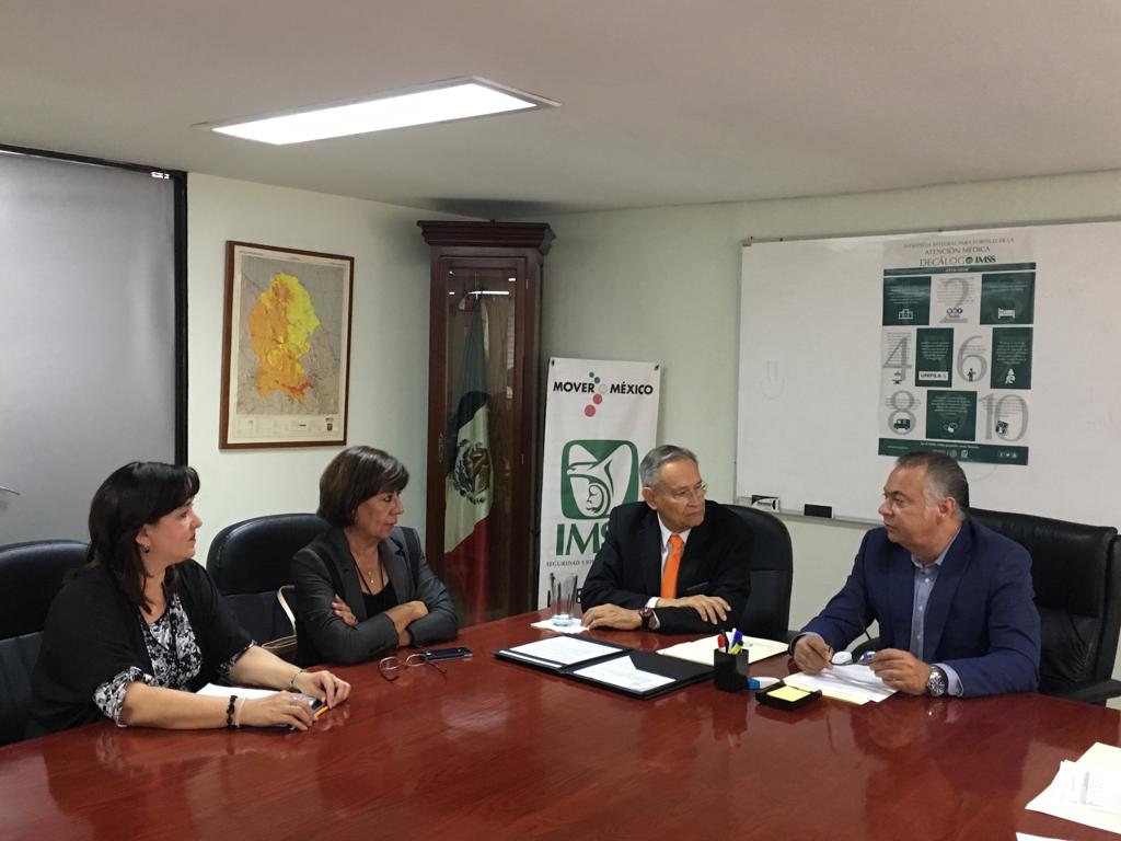 Firman convenio para becar a 361 niños de educación inicial