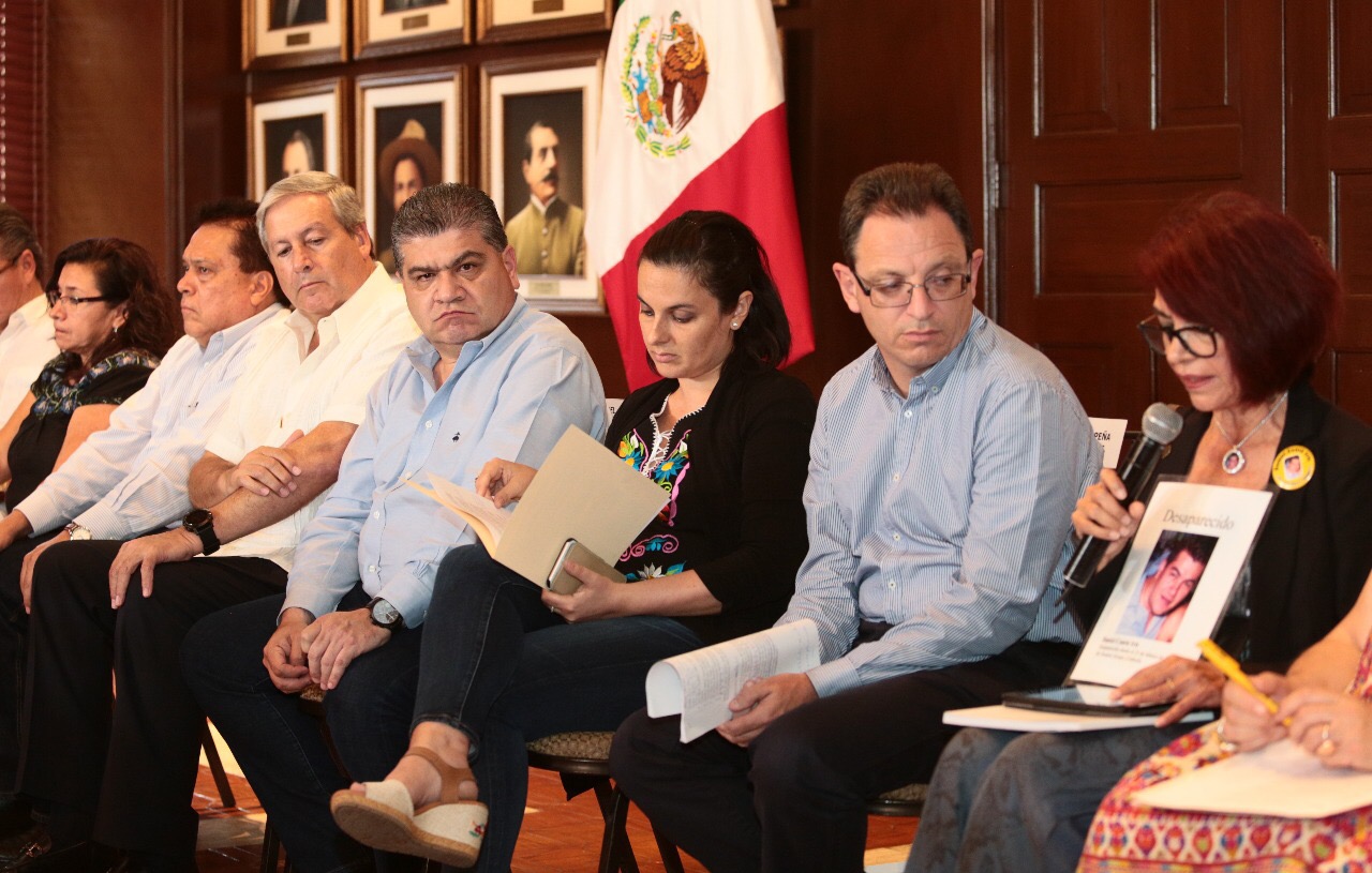 Reafirma Riquelme compromiso con familias de desaparecidos