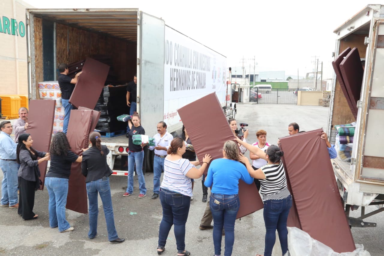 Envía Coahuila 20 toneladas de ayuda para damnificados de Sinaloa