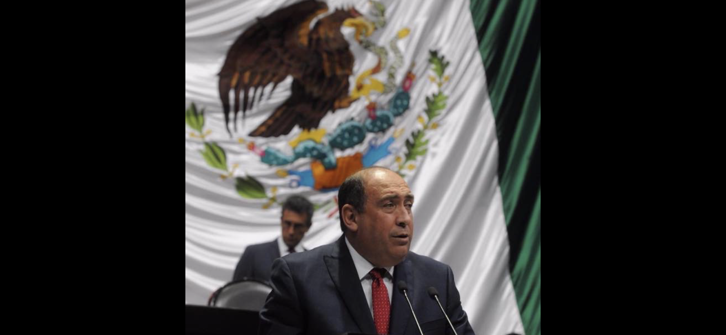 Presenta Rubén iniciativa en pro del matrimonio igualitario