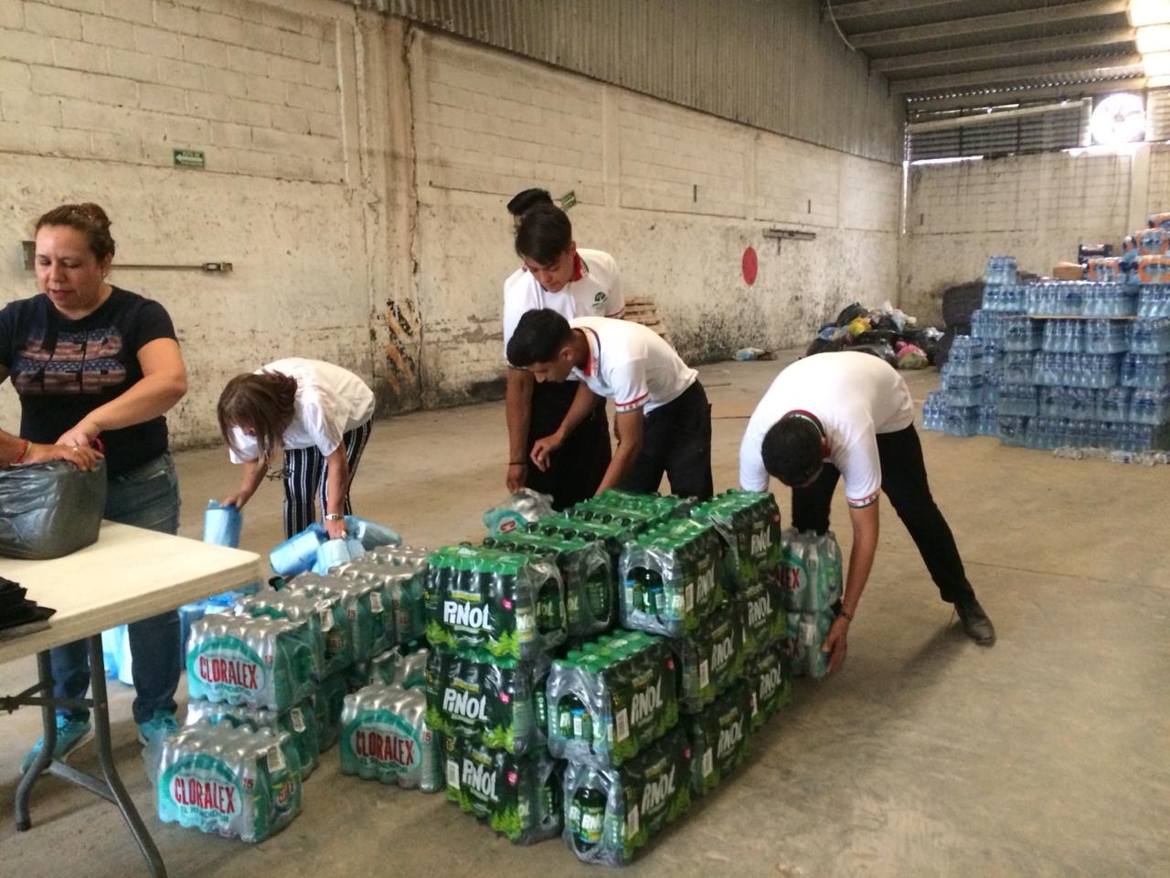 Distribuye DIF 48 toneladas entre damnificados de Piedras Negras y Torreón