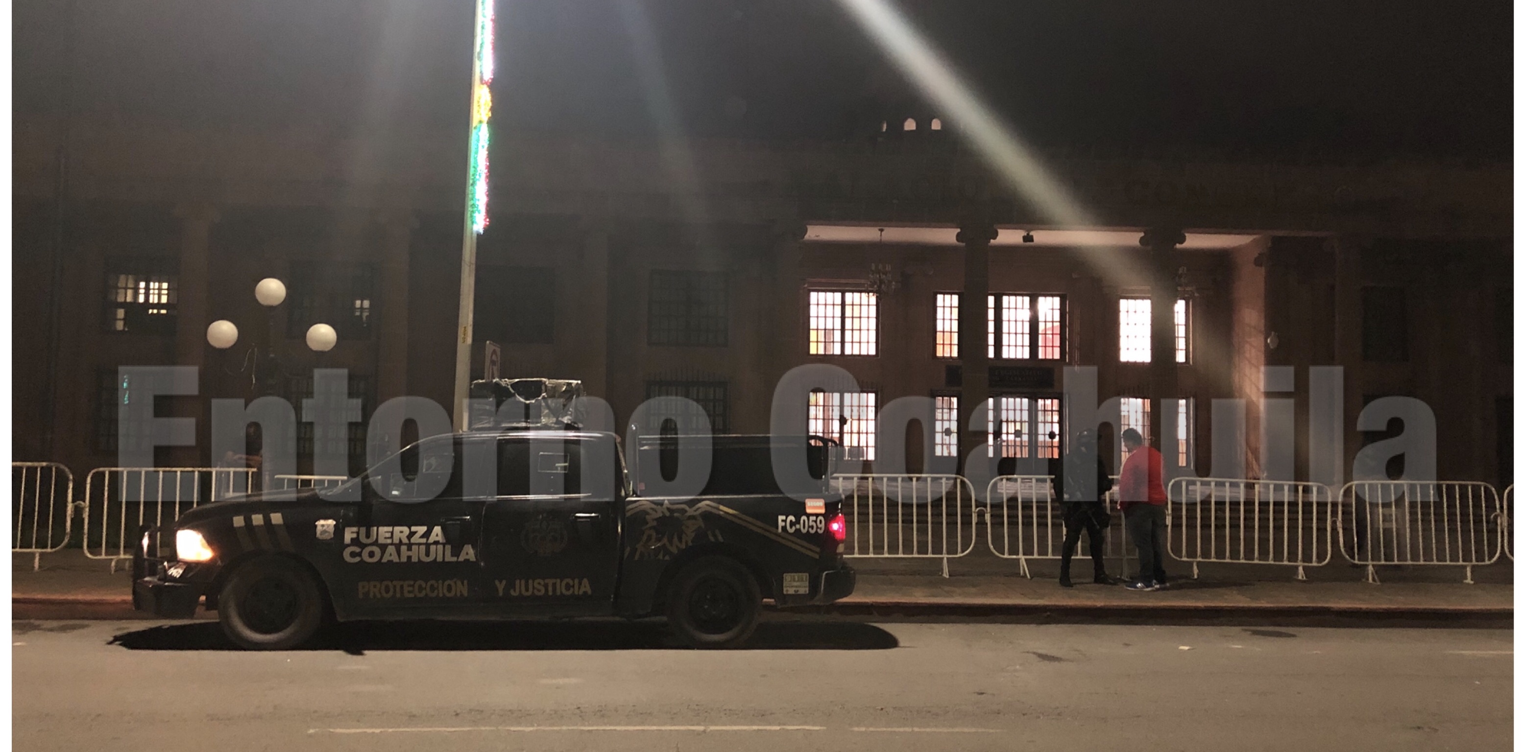 Resguardan elementos de SSP <br>Congreso local; sede está desalojada