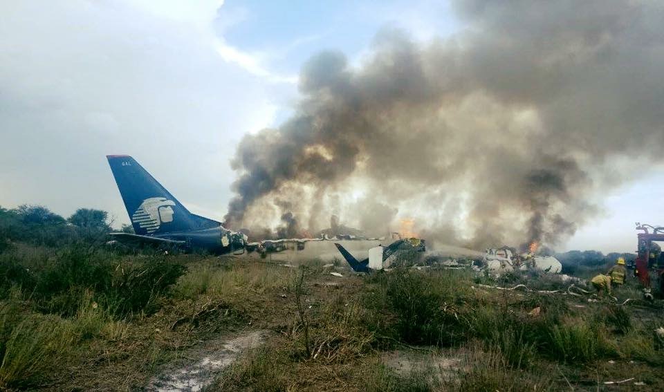 ¡A volar!… Aeroméxico despide a pilotos <br>de avión accidentado en Durango