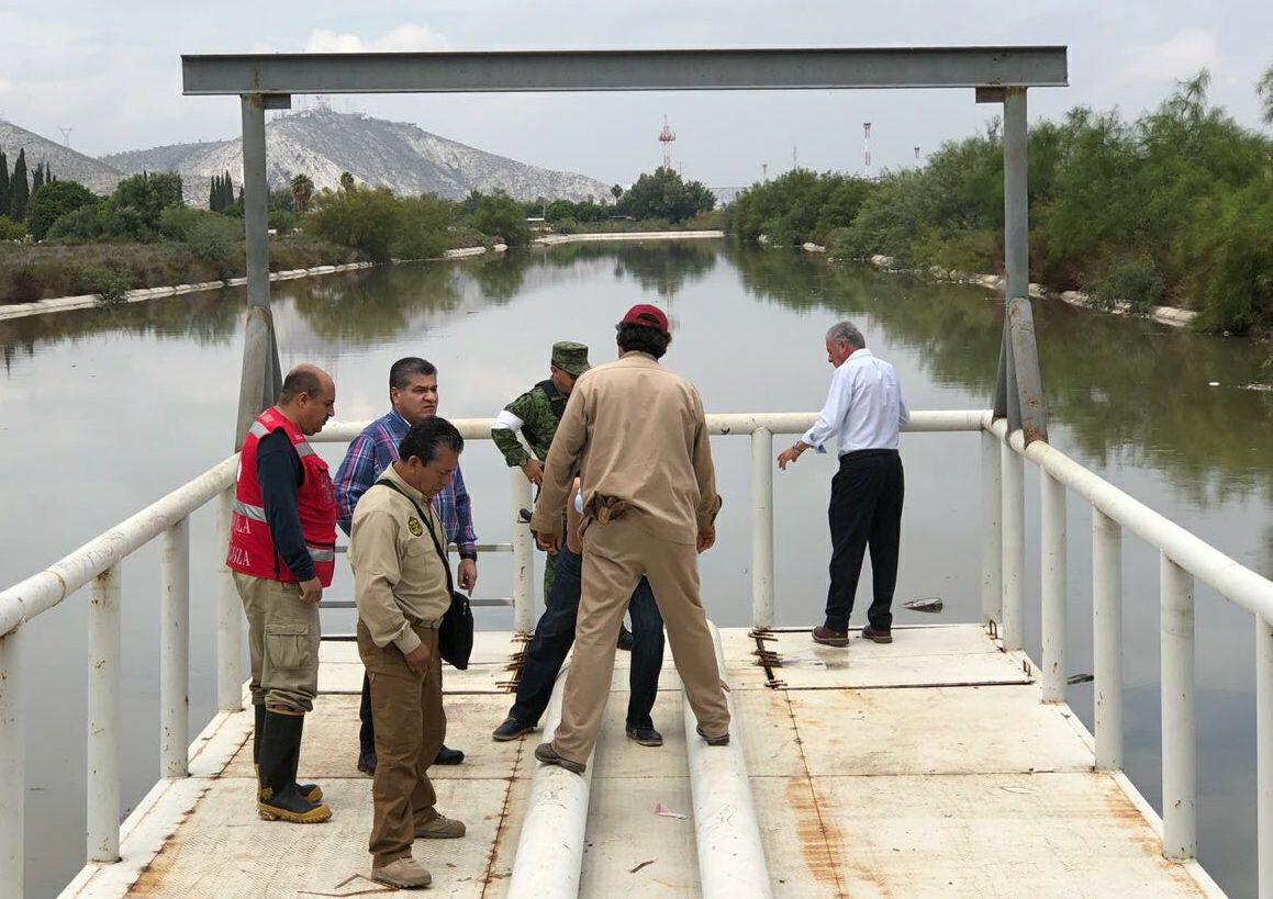 Recorre Riquelme zonas inundadas de Torreón; <br>integran grupo de apoyo a damnificados