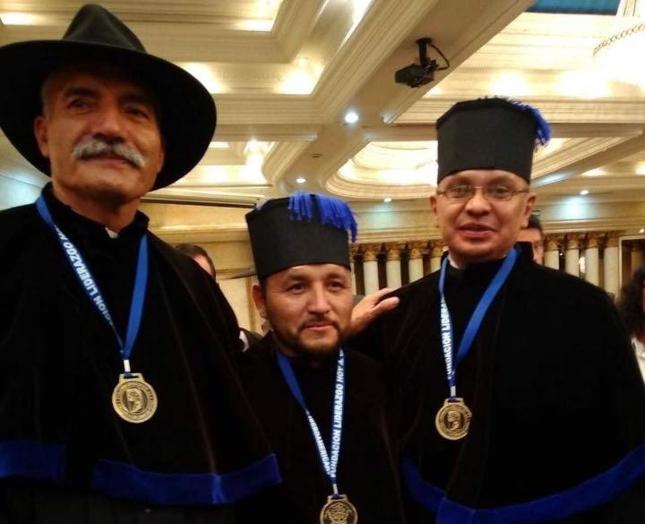 Recibe ‘El Mijis’ Doctorado Honoris Causa