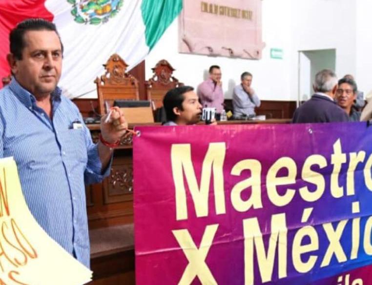 Violentan “maestros” <br>sesión del Congreso