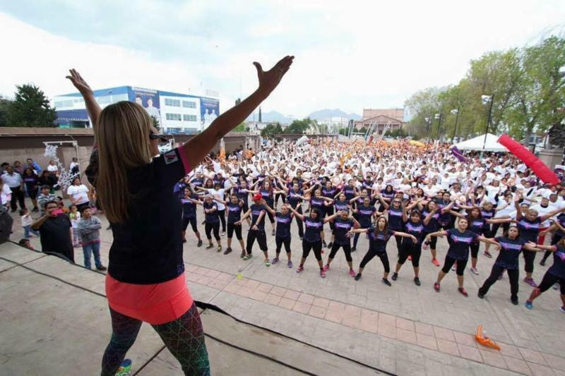 Participan más de 8 mil saltillenses en clases Bailoterapia