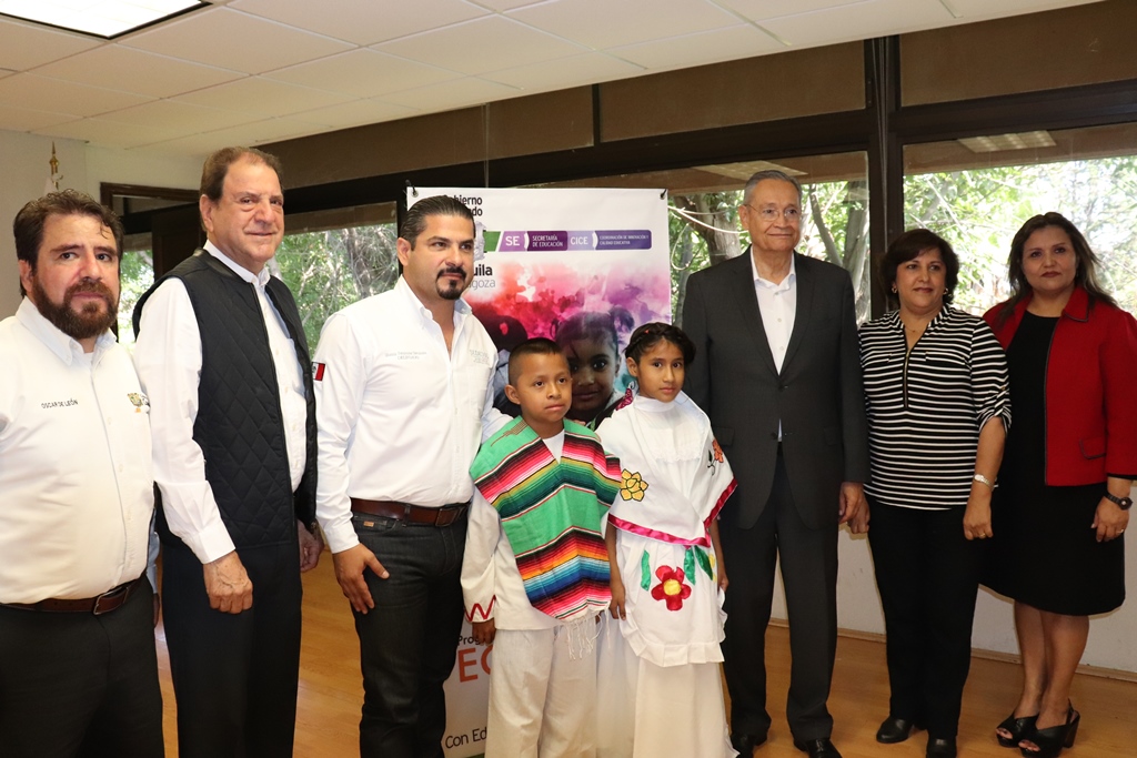 Apoya Estado a estudiantes hijos de jornaleros agrícolas