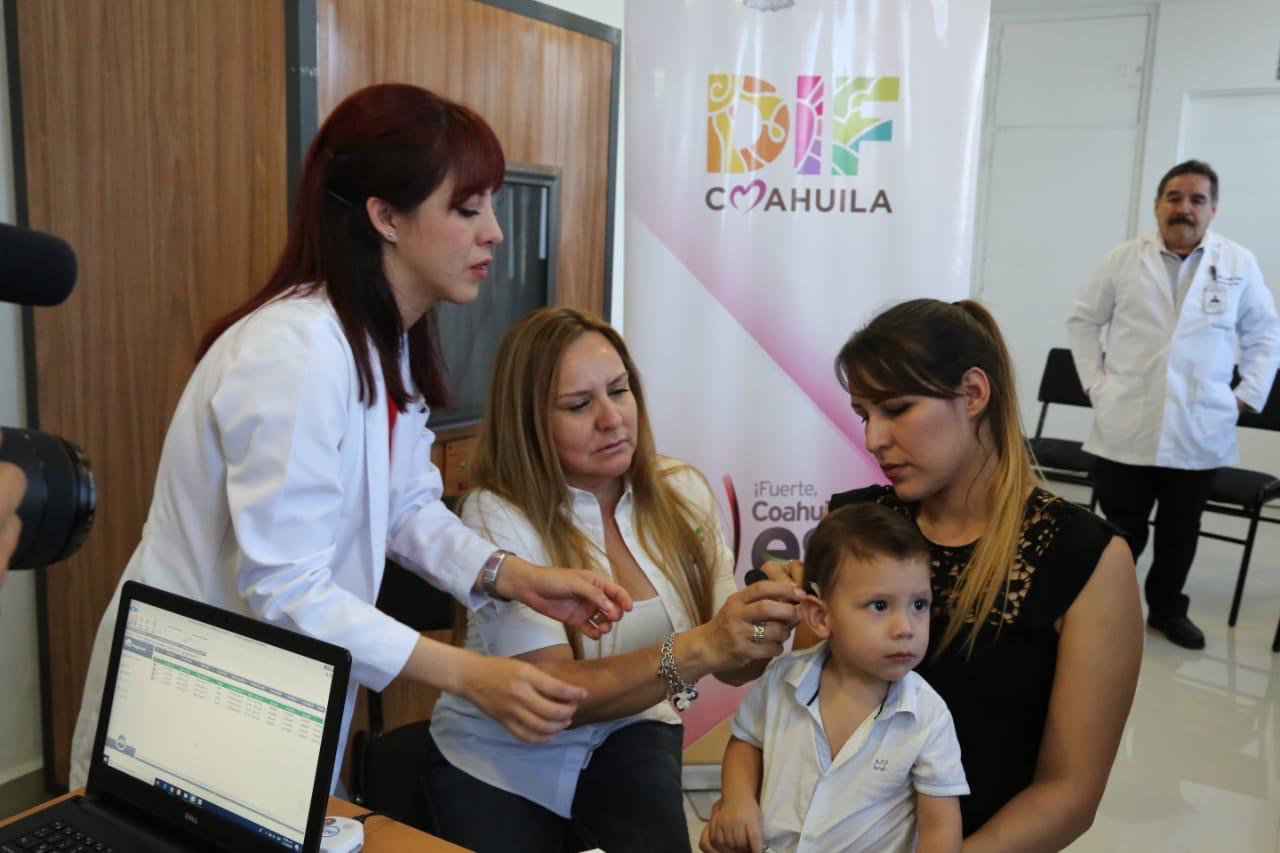 Enciende DIF implante coclear a dos niños de Torreón
