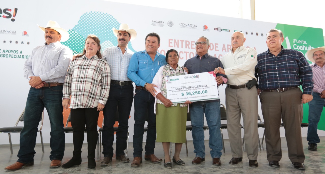 Con la entrega de recursos, se fortalece el campo de Coahuila