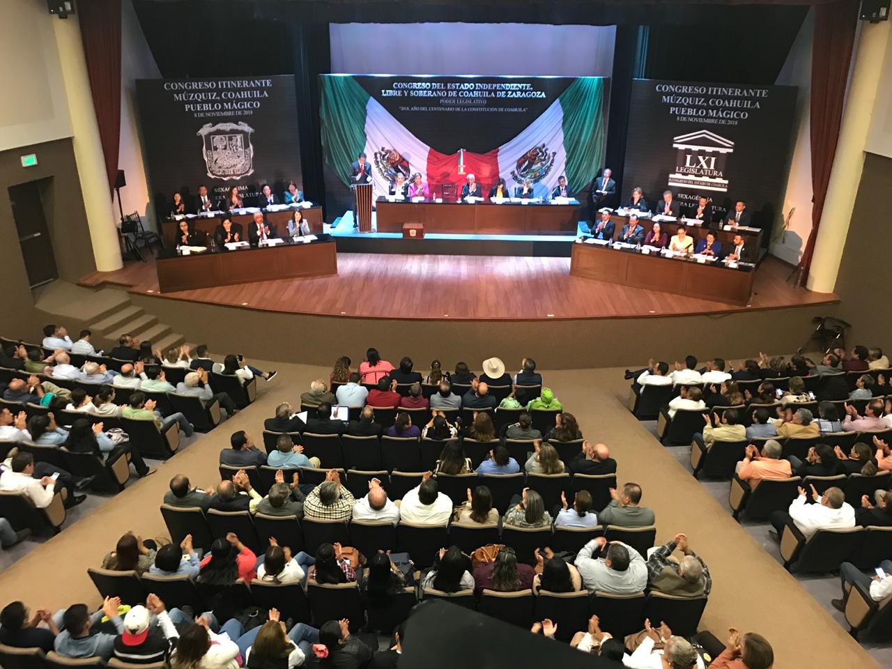 Sesionan diputados en Múzquiz