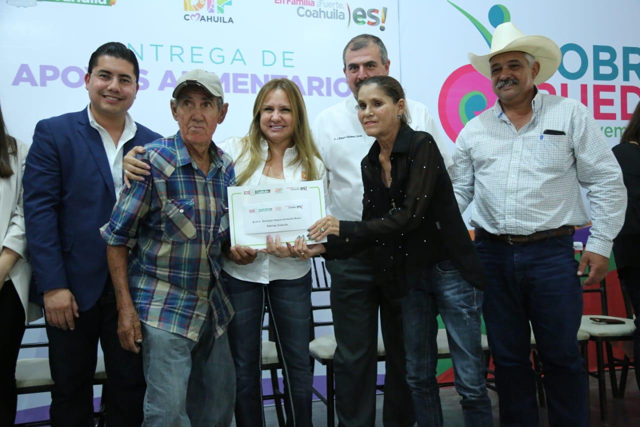 Entrega Marcela Gorgón más <br>de 2.3mdp de apoyos en la Carbonífera
