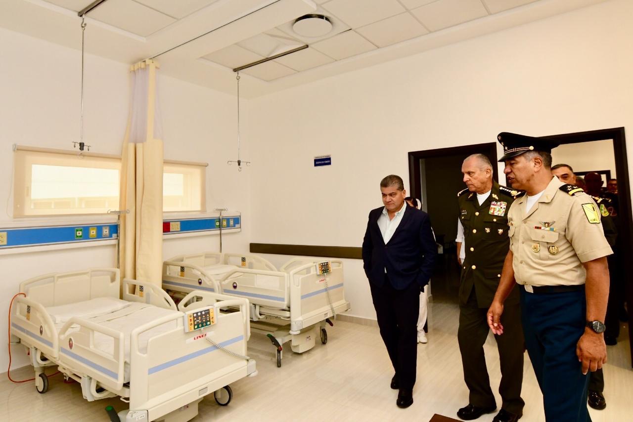 Inaugura Riquelme hospital militar en Torreón