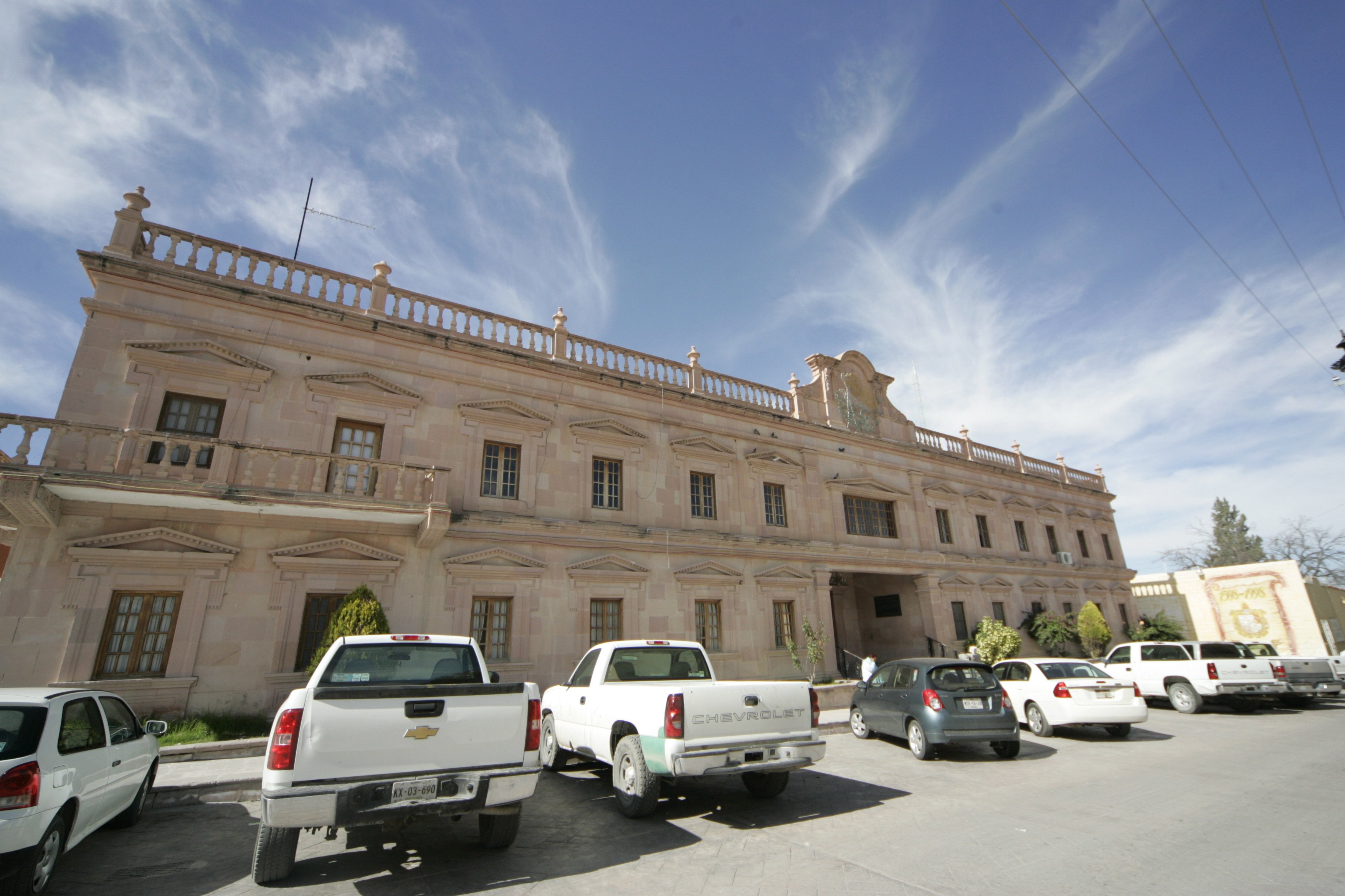 Embargan al ayuntamiento de <br>Parras por demanda laboral