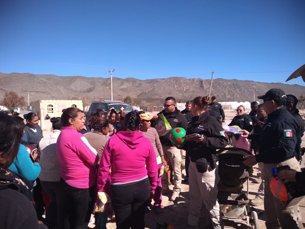 Con posada navideña, Fuerza Coahuila festeja a niños del campo del sureste