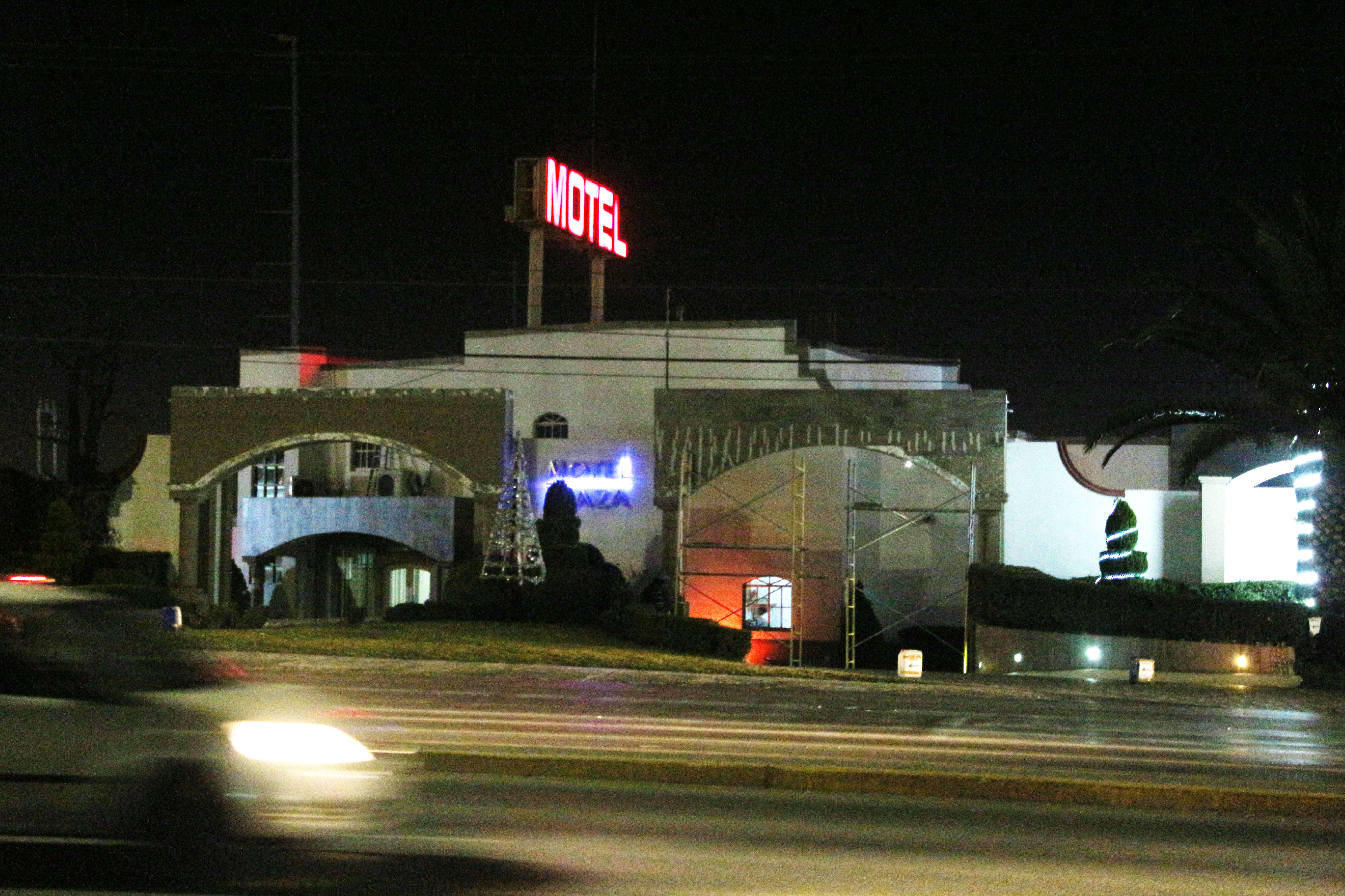 Hallan en motel y con su novio, <br>a adolescente desaparecida en Saltillo