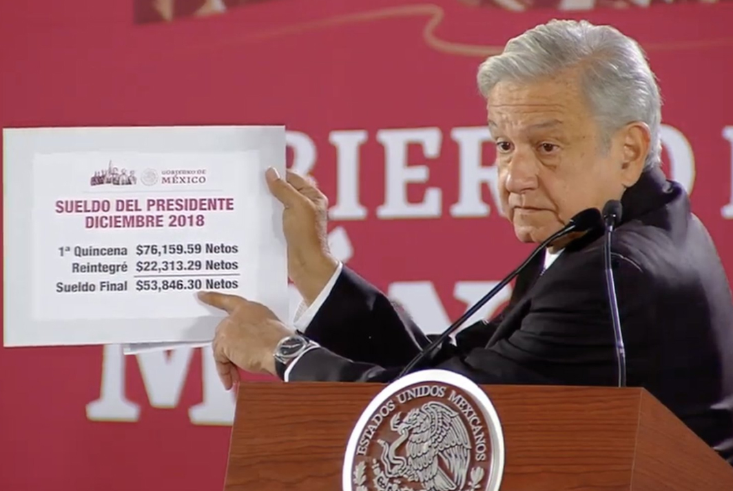 Devuelve AMLO más de 22 mil <br>pesos de su primera quincena