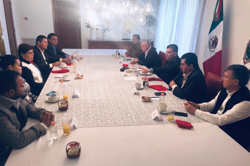 Revisa Riquelme obra pública <br>con alcaldes de La Laguna