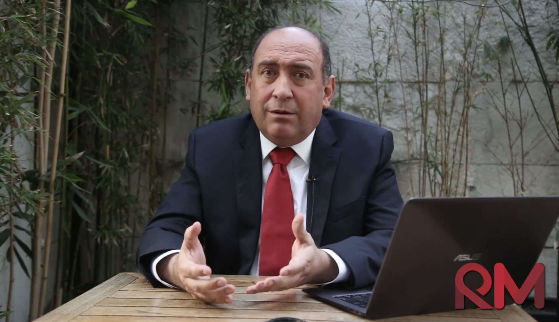 Propone Rubén prohibir <br>corridas de toros en México