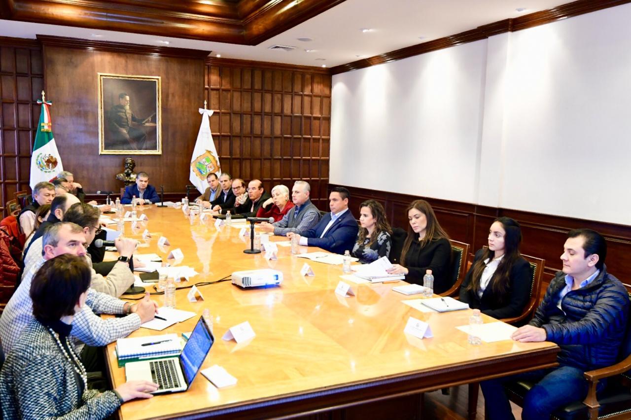 Define Riquelme agenda de trabajo de este año con el gabinete