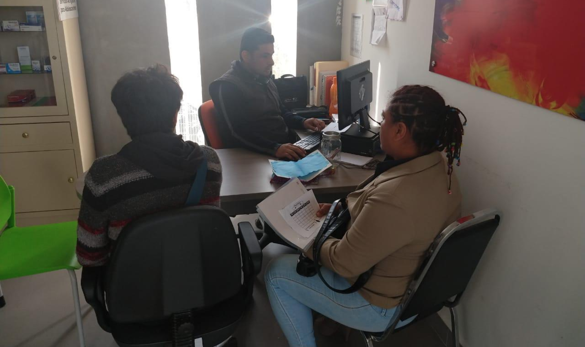 Atiende La Madriguera salud de jóvenes y adolescentes