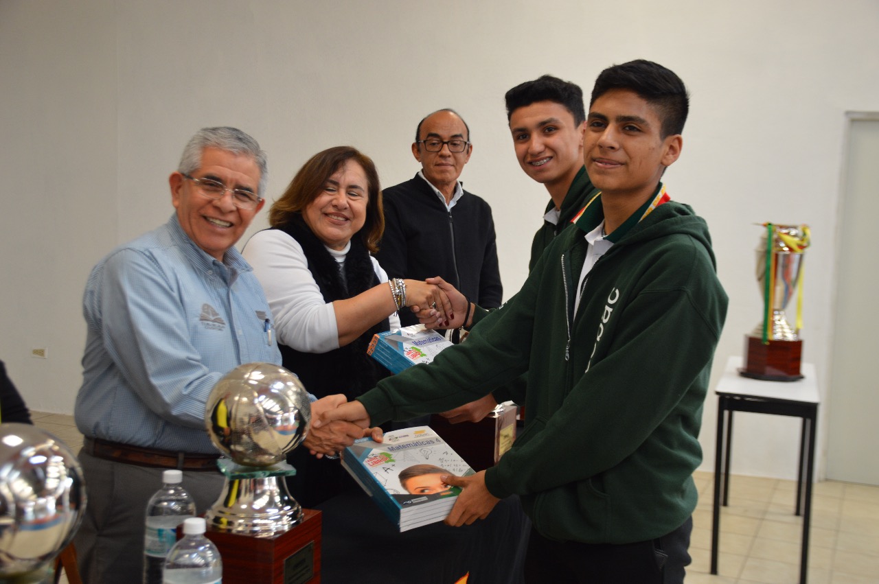 Apoya Estado con libros gratuitos a estudiantes