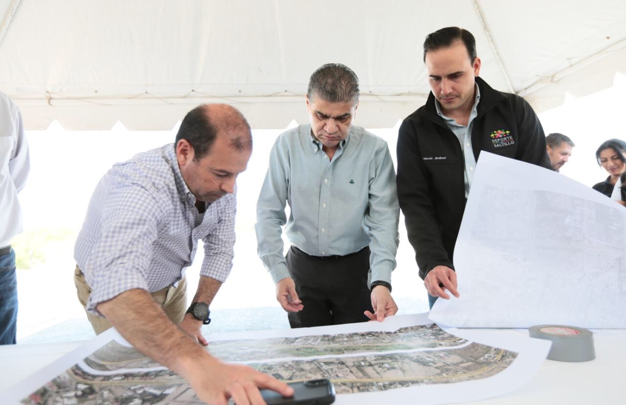 En Coahuila se invierten mil mdp <br>en obra pública, destaca Riquelme