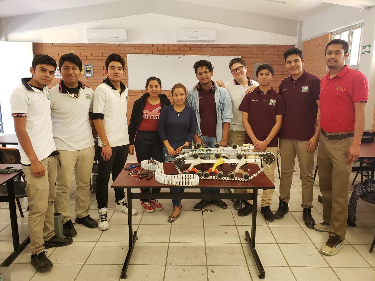 Participan alumnos de Coahuila en torneo nacional de robótica