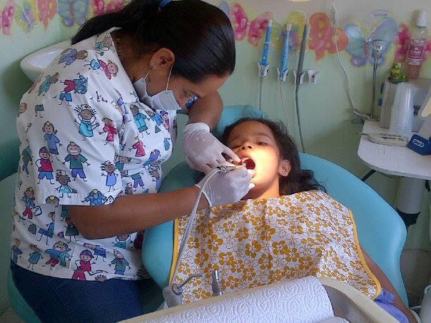 Entregará Estado prótesis dentales