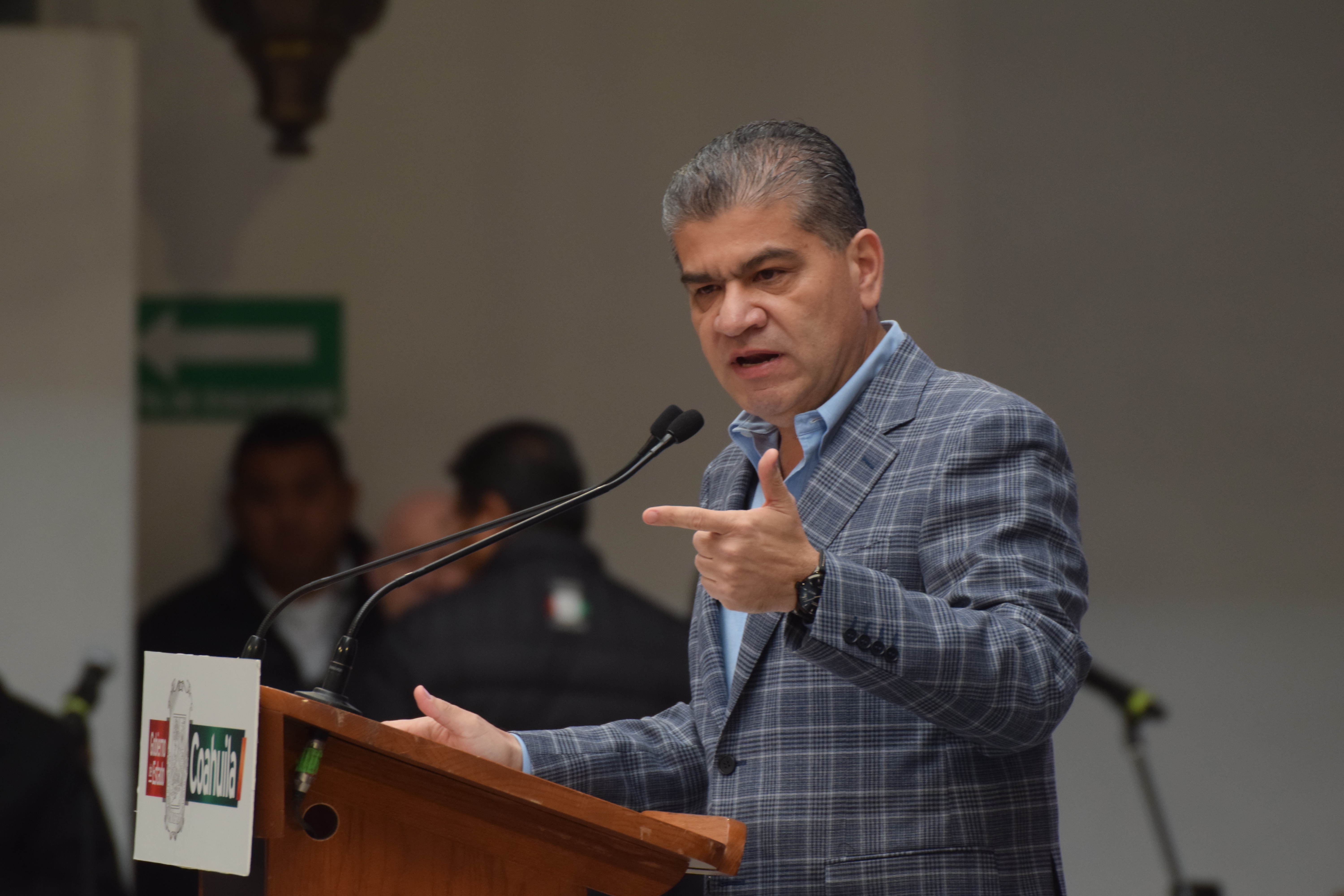 Cierre de frontera generaría <br>caos en EU y México: Riquelme