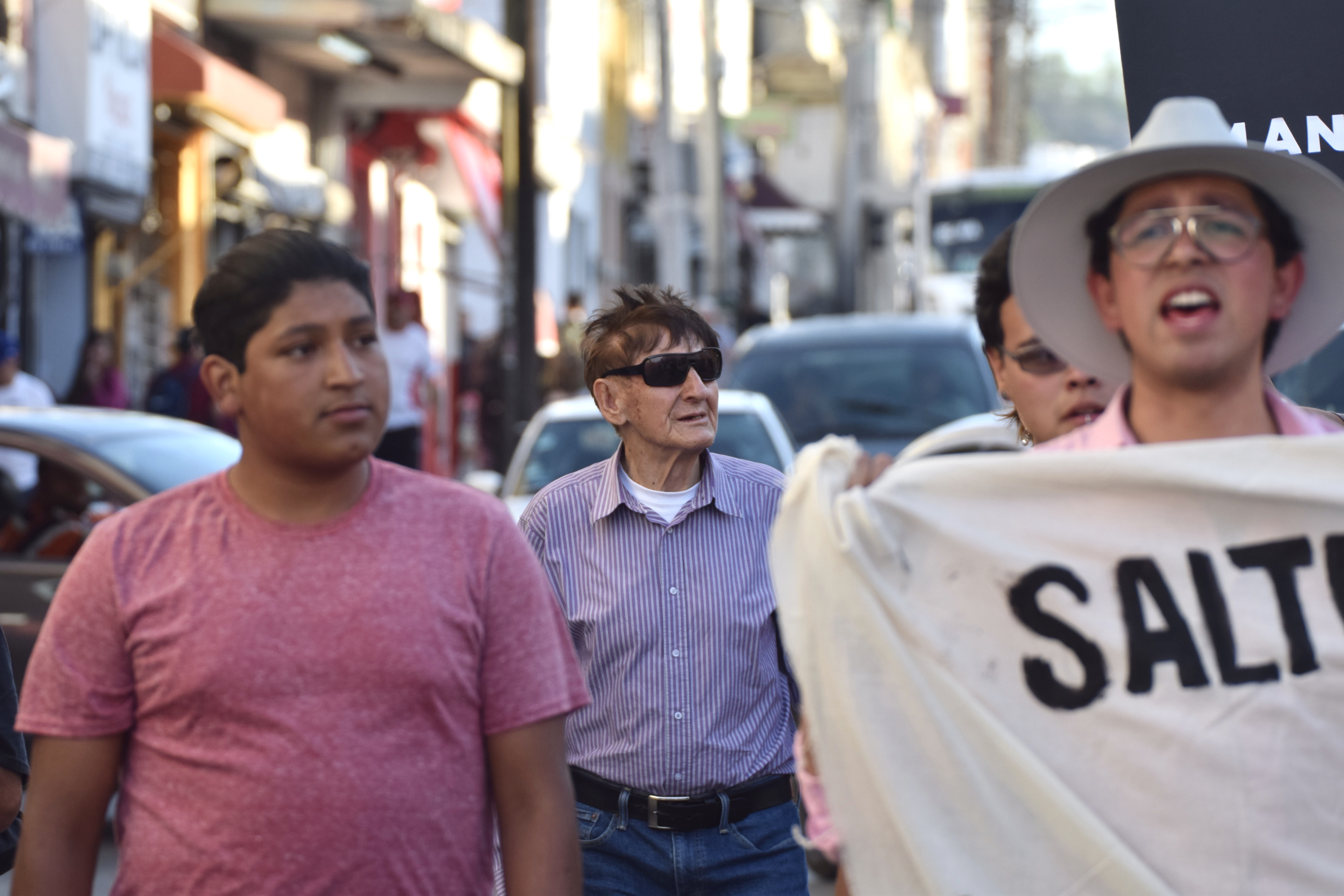 Otra vez, desairan saltillenses <br>manifestación de Morena