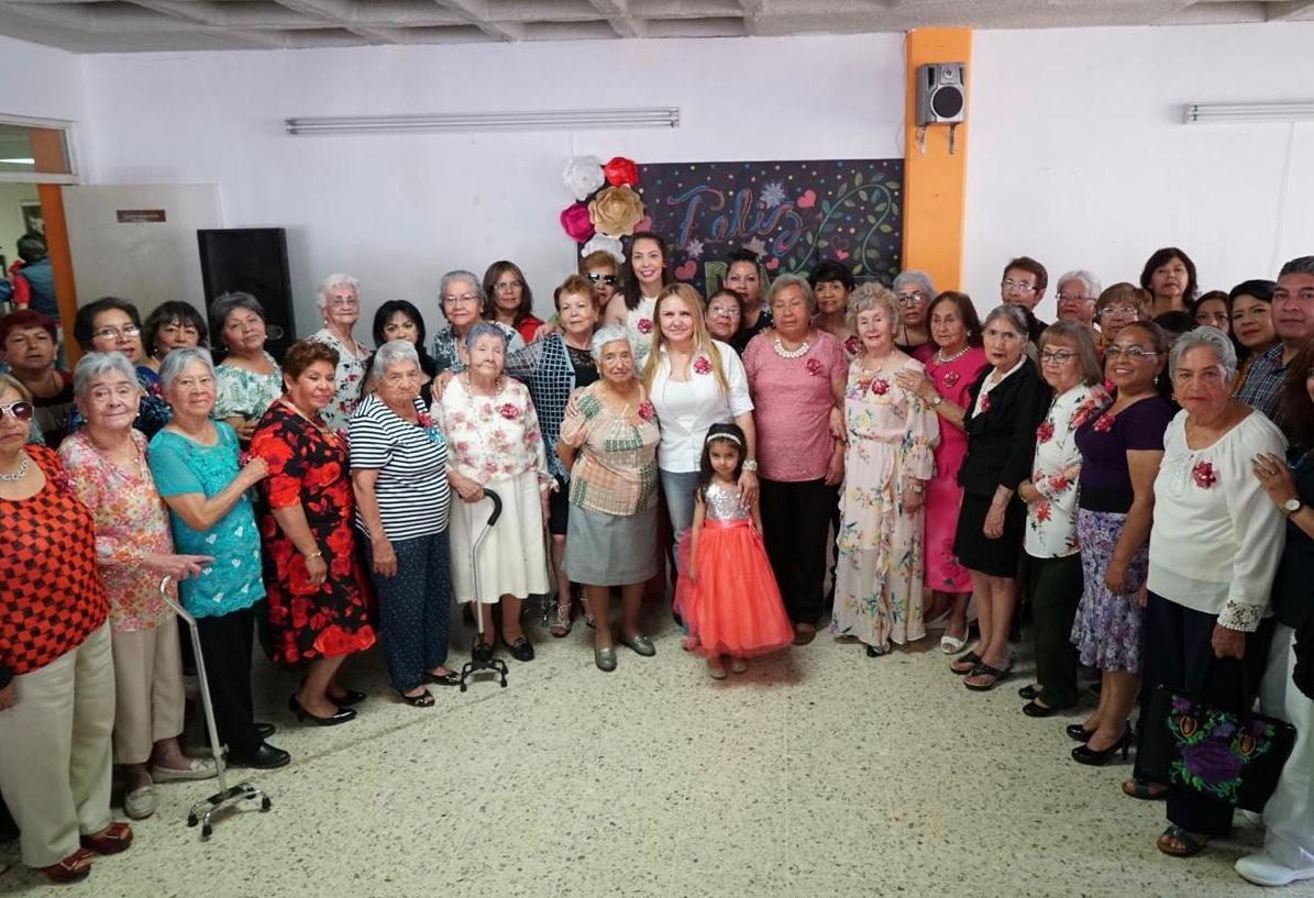 Son las madres el pilar esencial de las familias: Marcela Gorgón