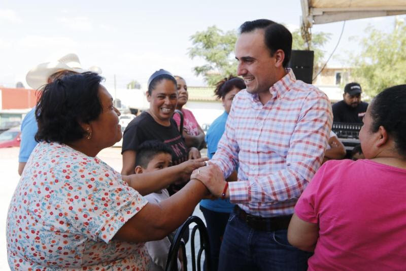 Cumple Manolo a familias Saltillenses