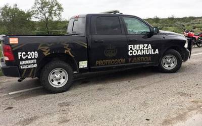 Reportan hallazgo de 3 cuerpos <br>en una camioneta, en la región Centro