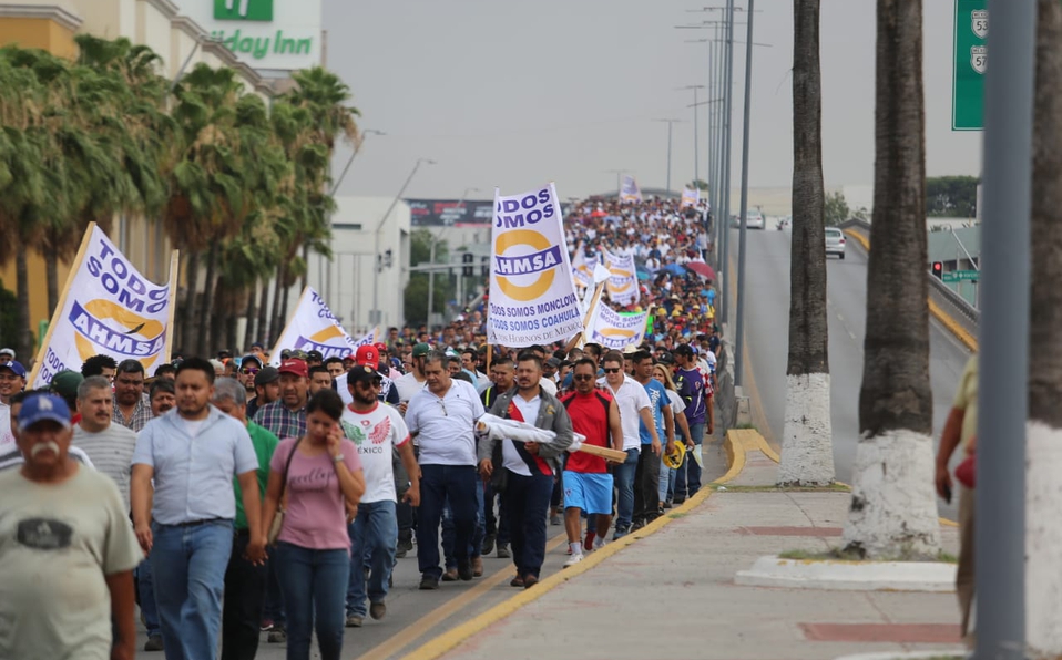 Marchan más de 15 mil personas en apoyo a AHMSA