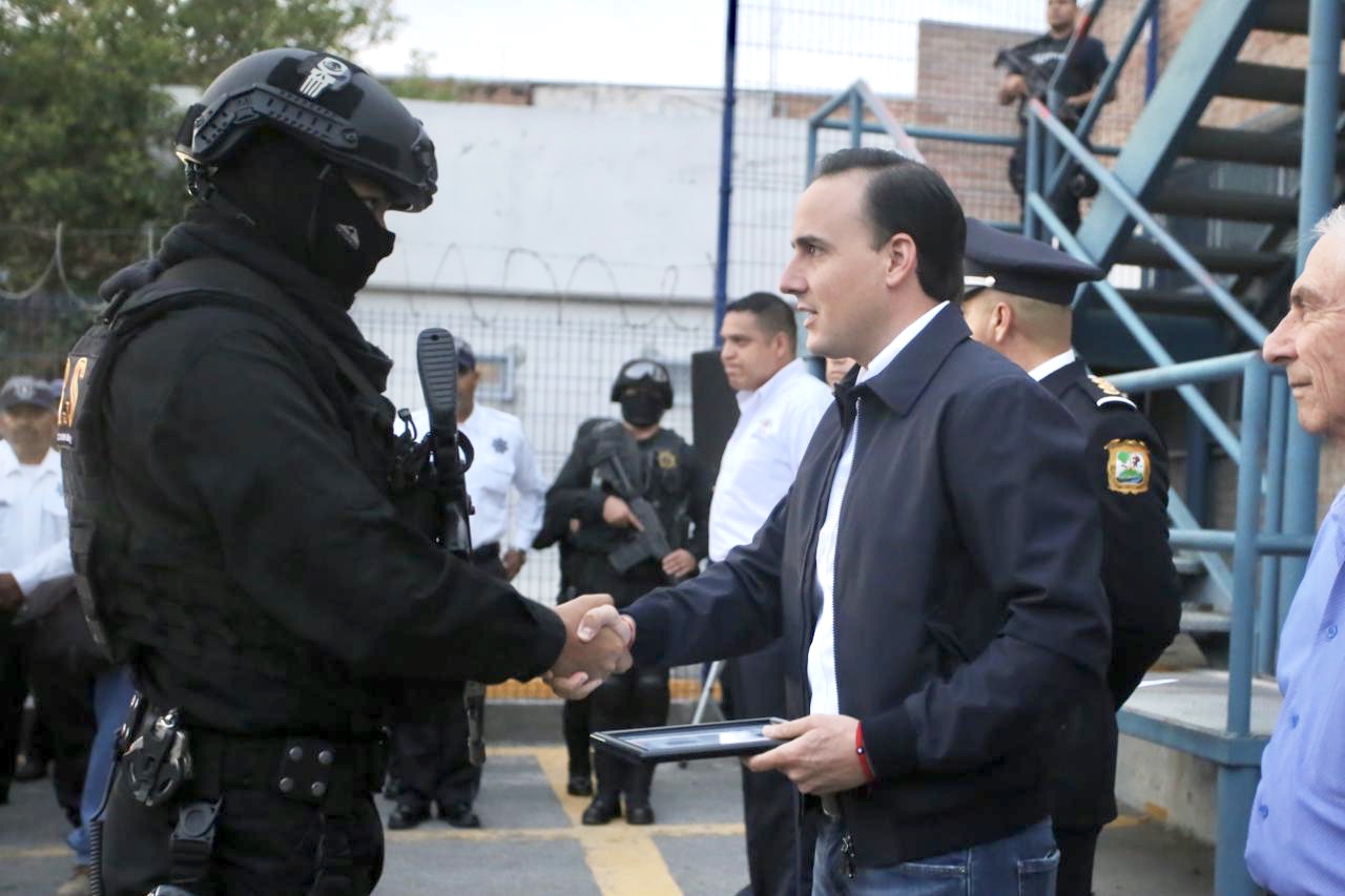 En Saltillo mandan las <br>instituciones: Manolo