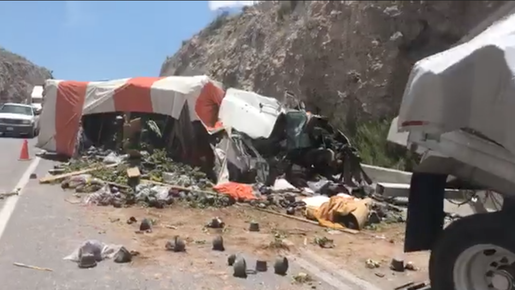 Un muerto y 5 heridos <br>tras choque en Los Chorros