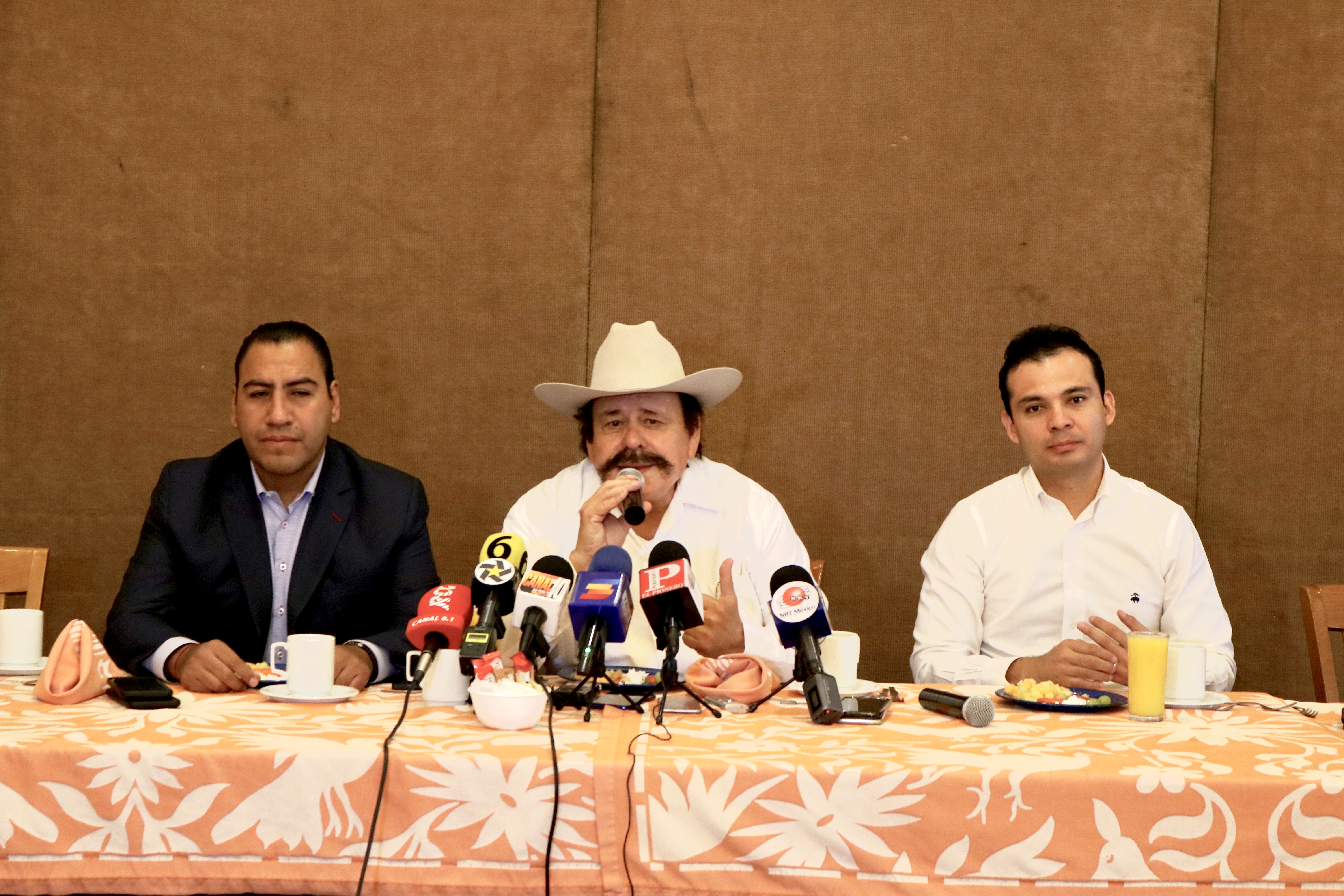 Anuncia Armando Guadiana presentación de primer informe Legislativo