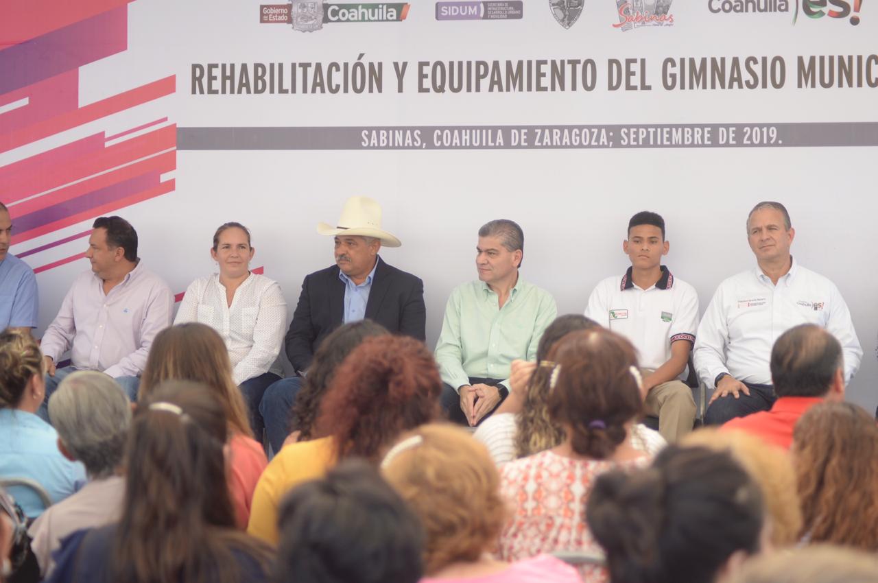 Rehabilitarán gimnasio municipal de Sabinas