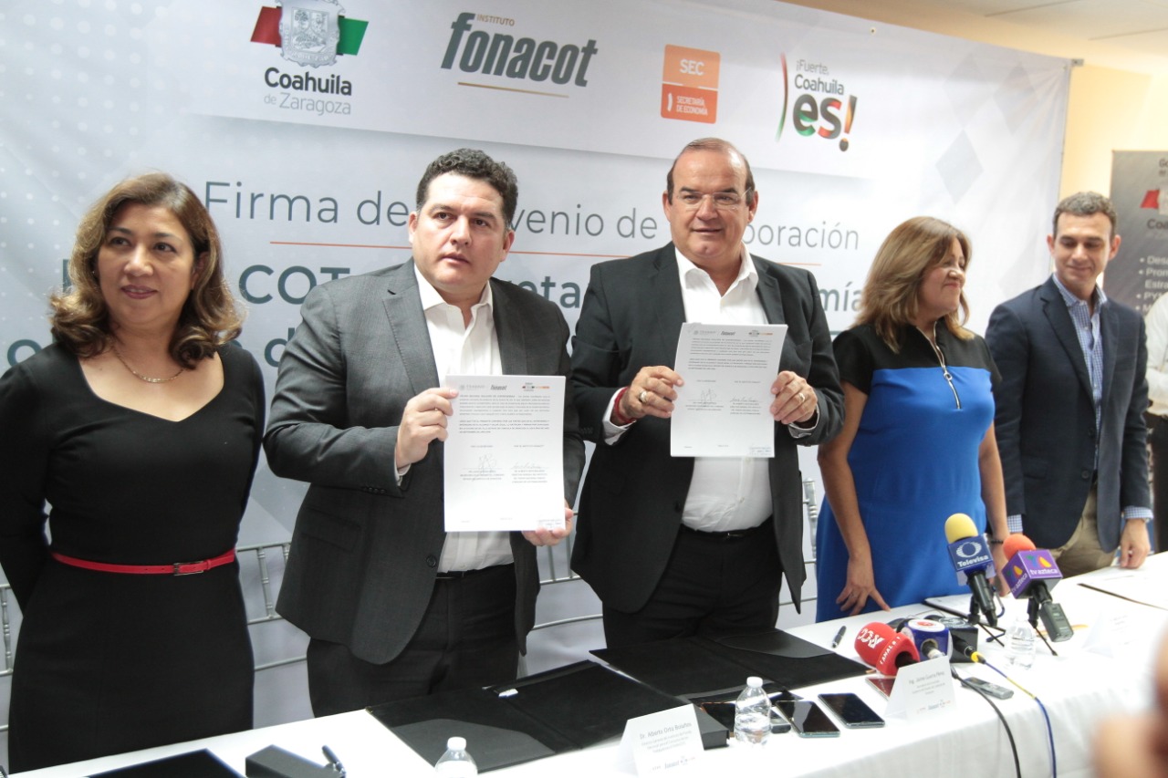 Firma Estado convenio de colaboración con Fonacot