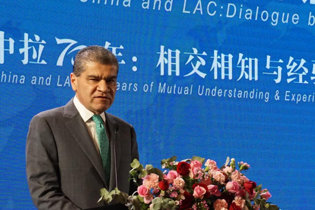 “Gancha” Riquelme a chinos <br>con el poder coahuilense