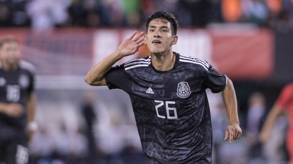 México derrota 3-0 a Estados Unidos