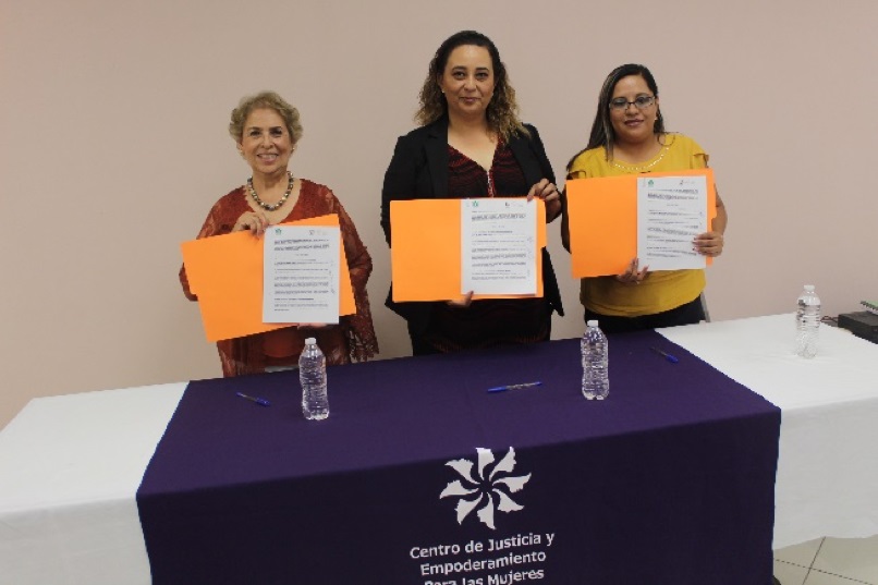 CJEM signa colaboración con preparatoria y AC vs la violencia hacia la mujer