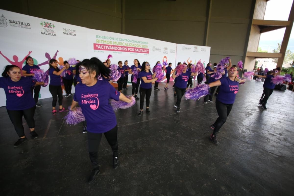 Manolo activa a miles de <br>mujeres con “Ritmos Musicales”