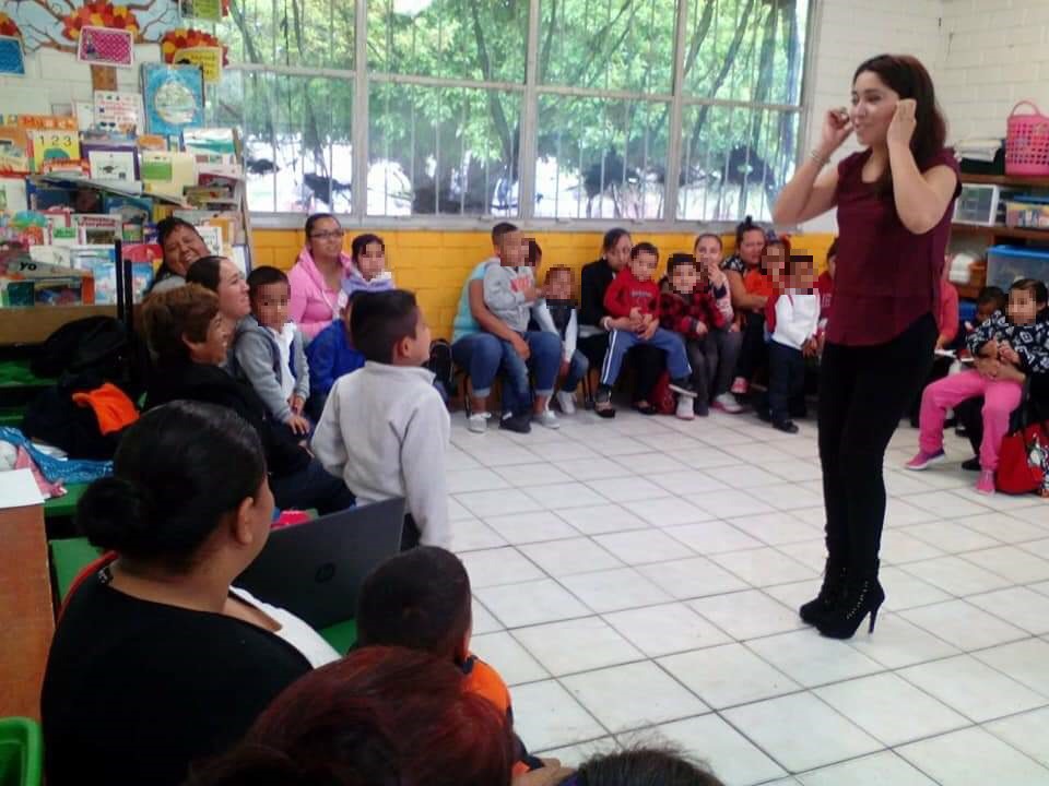 Pronnif visita escuelas para trabajar contra el bullying