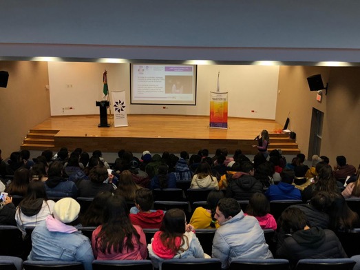 Coahuila brinda plática a universitarios para prevenir la violencia en el noviazgo