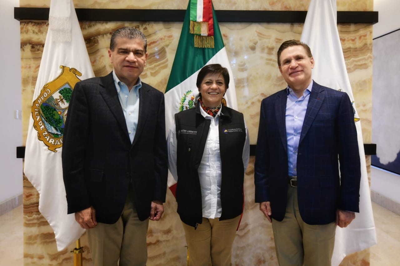 Gobernadores de Coahuila y Durango revisan con <br>Conagua proyecto de agua saludable para La Laguna