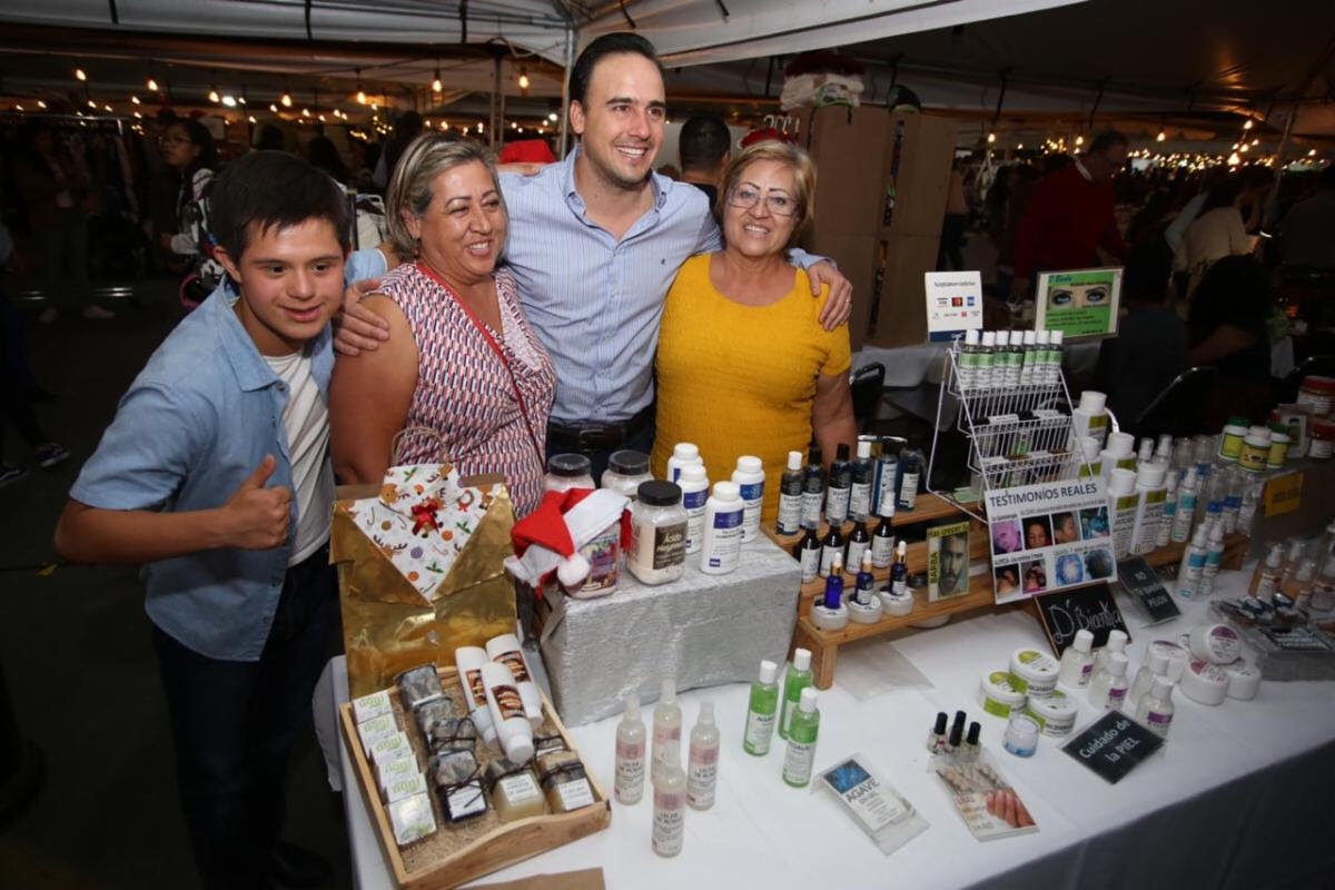 Inaugura Manolo Navidalia 2019