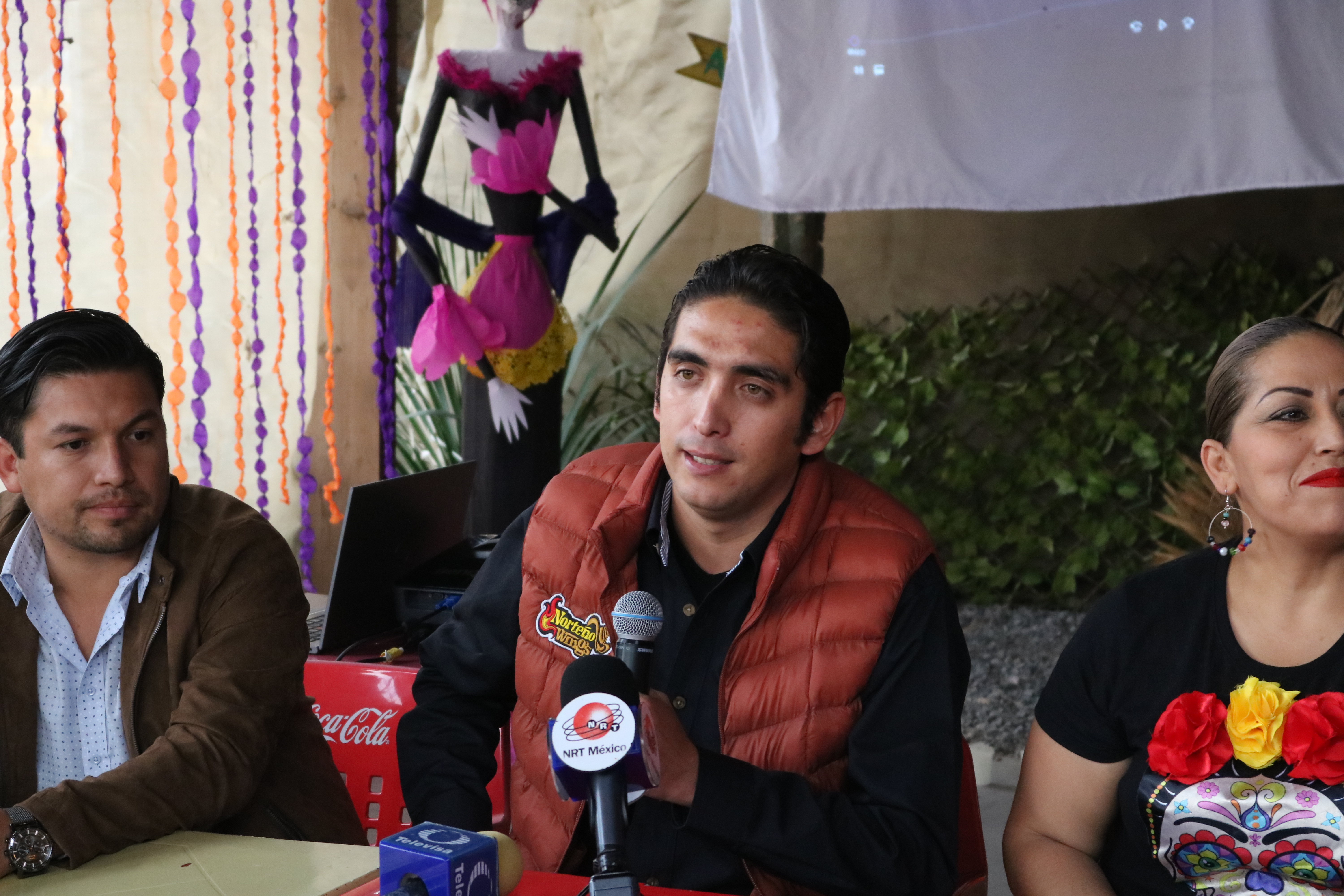 Tunde Rubén Humberto a Chuy de León; <br>que busque diputación como trans, dice